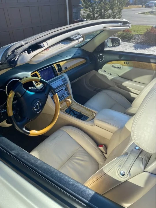 2005 Lexus SC430 - Image 7 of 9