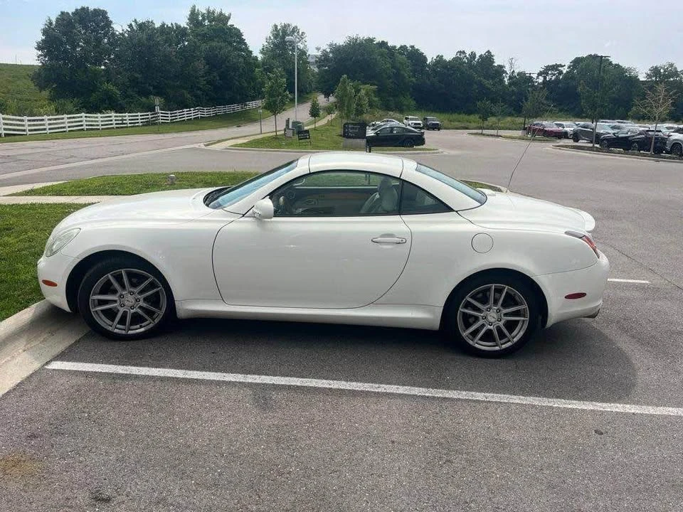 2005 Lexus SC430 - Image 2 of 9