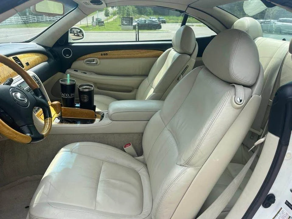 2005 Lexus SC430 - Image 5 of 9