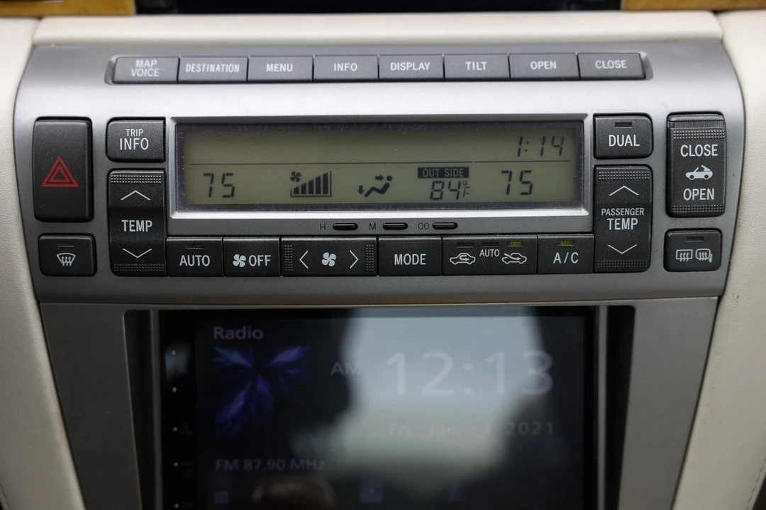 2005 Lexus SC430 - Image 31 of 31