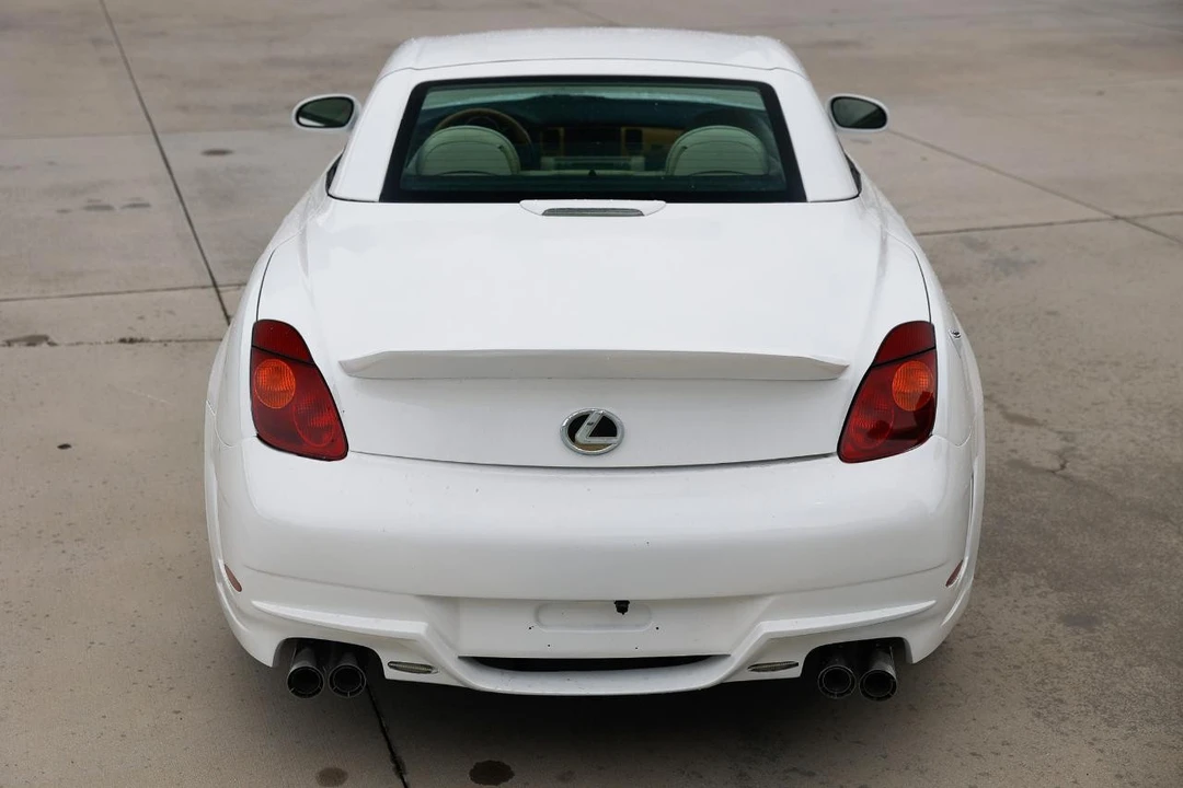 2005 Lexus SC430 - Image 9 of 31