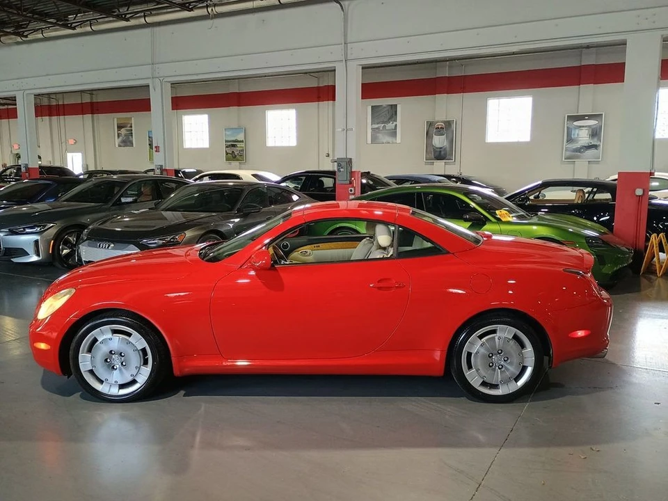 2005 Lexus SC430 - Image 2 of 12