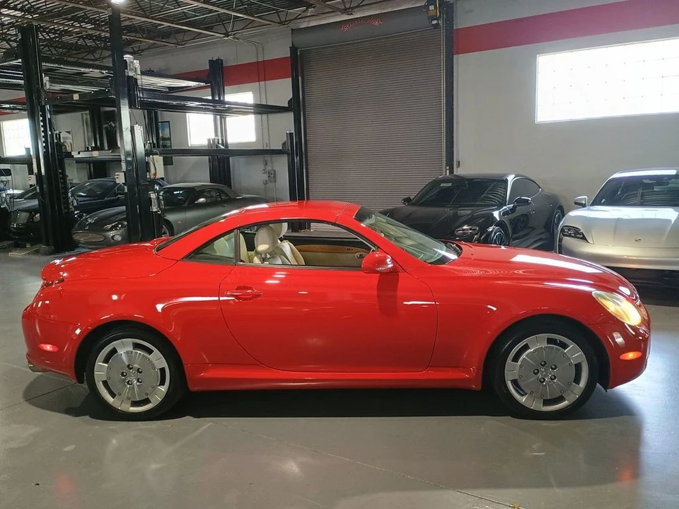 2005 Lexus SC430 - Image 9 of 12