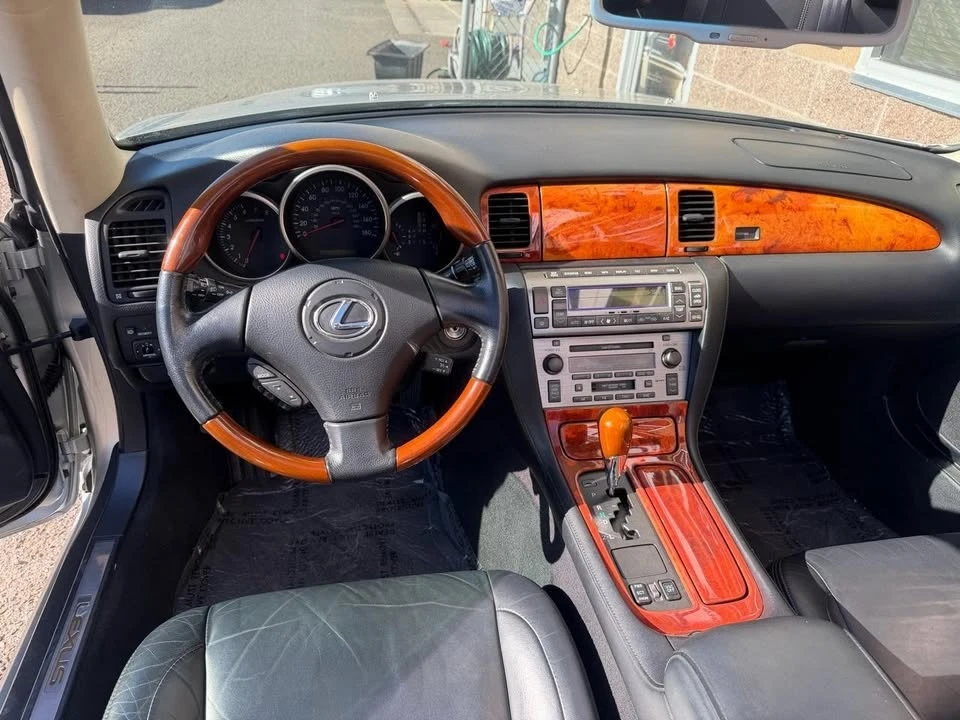 2005 Lexus SC430 - Image 15 of 20