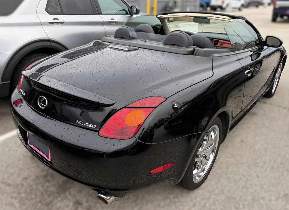 2005 Lexus SC430 - Image 3 of 19