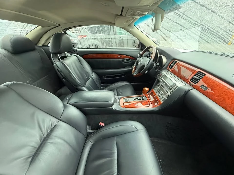 2005 Lexus SC430 - Image 14 of 19