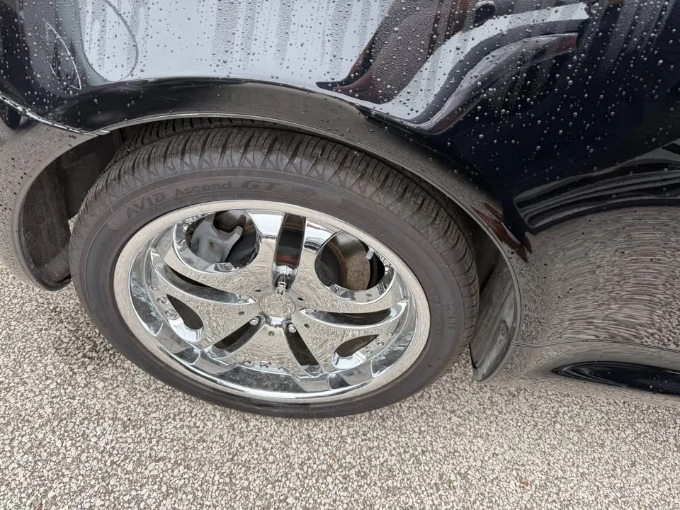 2005 Lexus SC430 - Image 18 of 19