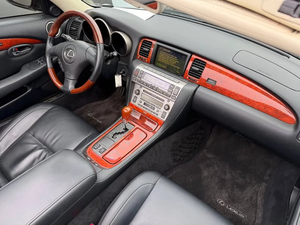 2005 Lexus SC430 - Image 10 of 19