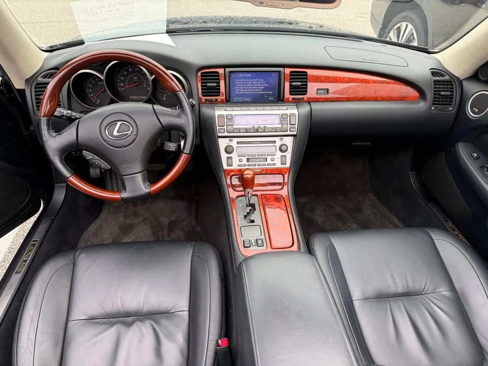 2005 Lexus SC430 - Image 9 of 19