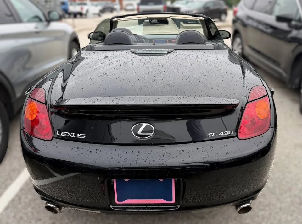 2005 Lexus SC430 - Image 2 of 19