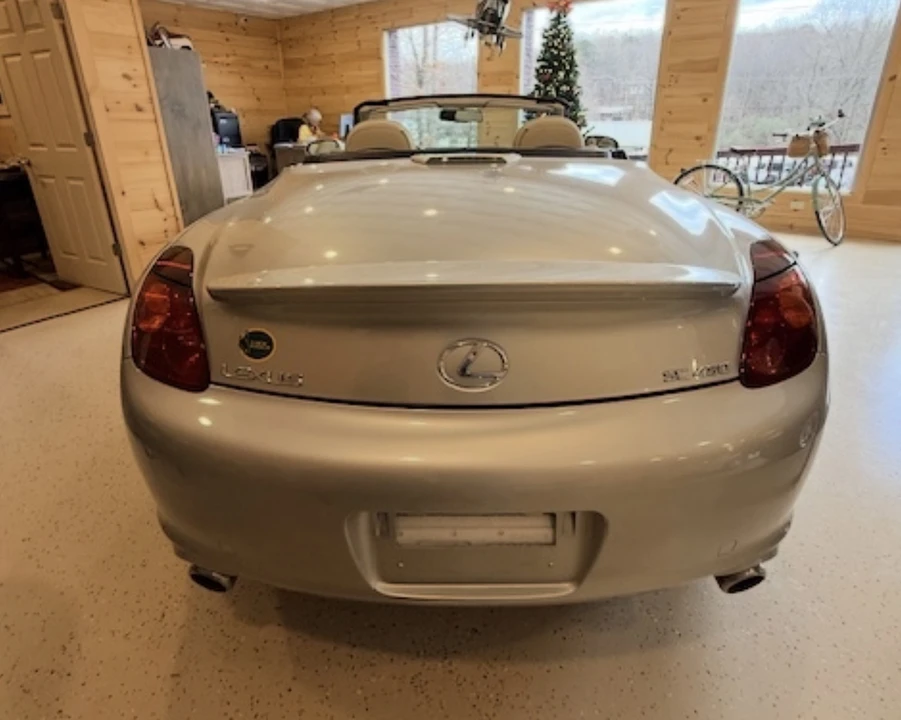 2005 Lexus SC430 - Image 13 of 21
