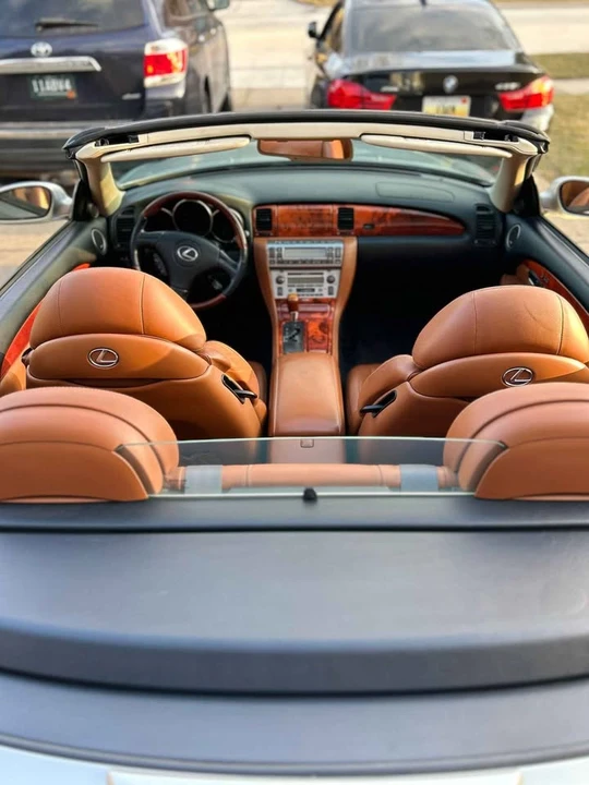 2005 Lexus SC430 - Image 15 of 20