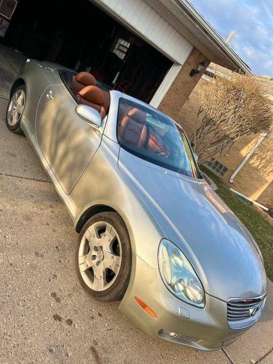 2005 Lexus SC430 - Image 3 of 20