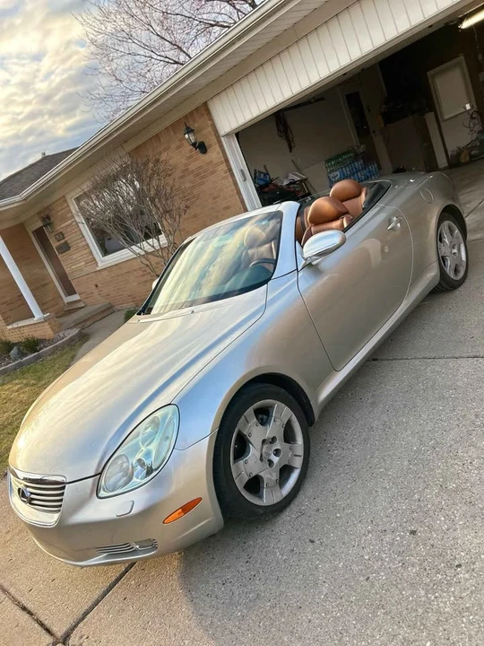 2005 Lexus SC430 - Image 2 of 20