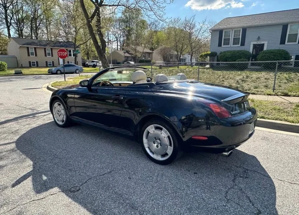 2005 Lexus SC430 - Image 2 of 9