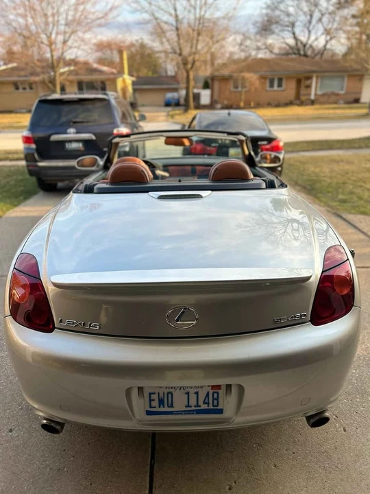 2005 Lexus SC430 - Image 4 of 20