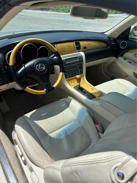2005 Lexus SC430 - Image 13 of 13
