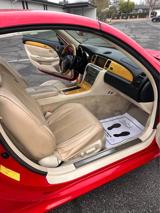 2005 Lexus SC430 - Image 11 of 15