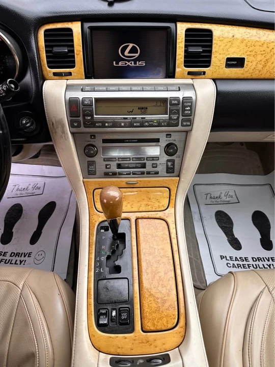 2005 Lexus SC430 - Image 12 of 15