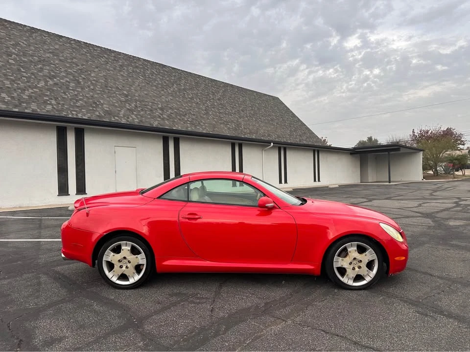 2005 Lexus SC430 - Image 2 of 15