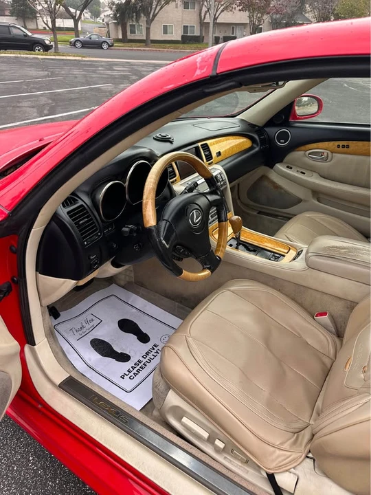 2005 Lexus SC430 - Image 8 of 15