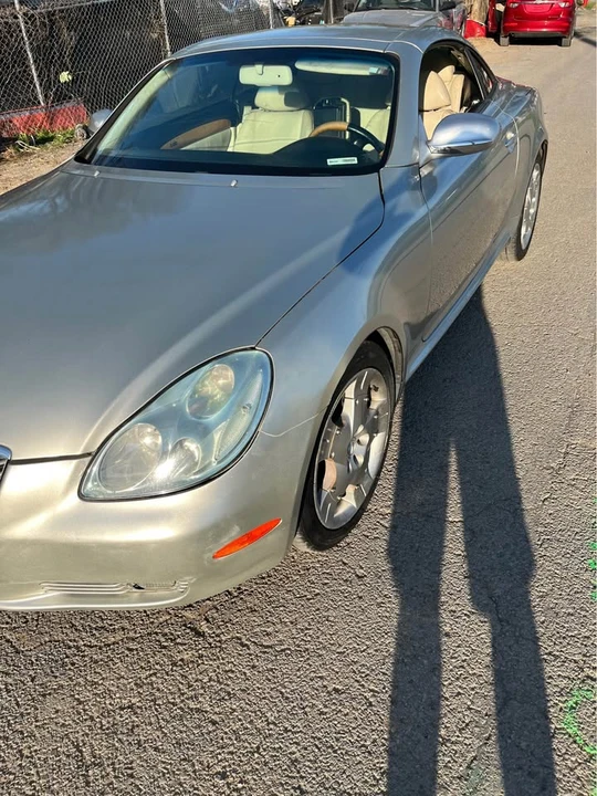 2005 Lexus SC430 - Image 12 of 17