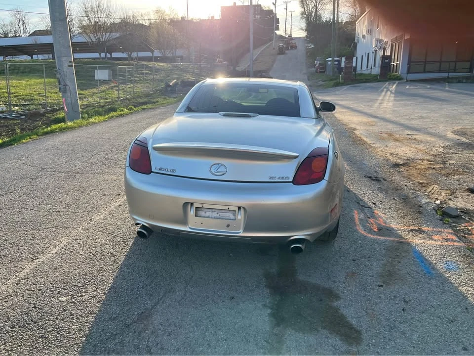 2005 Lexus SC430 - Image 2 of 17