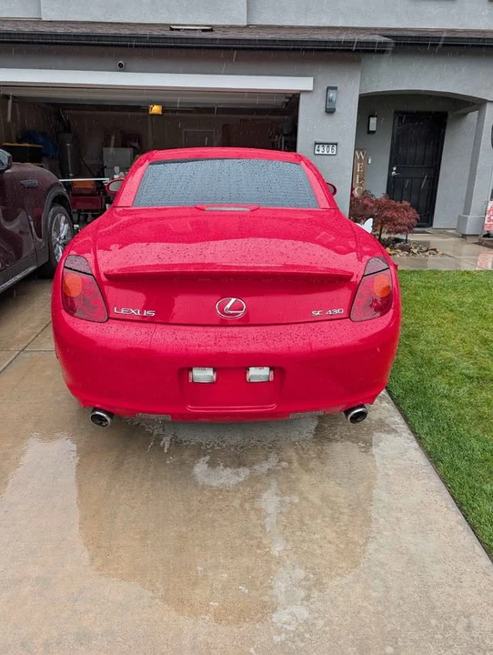 2005 Lexus SC430 - Image 2 of 6