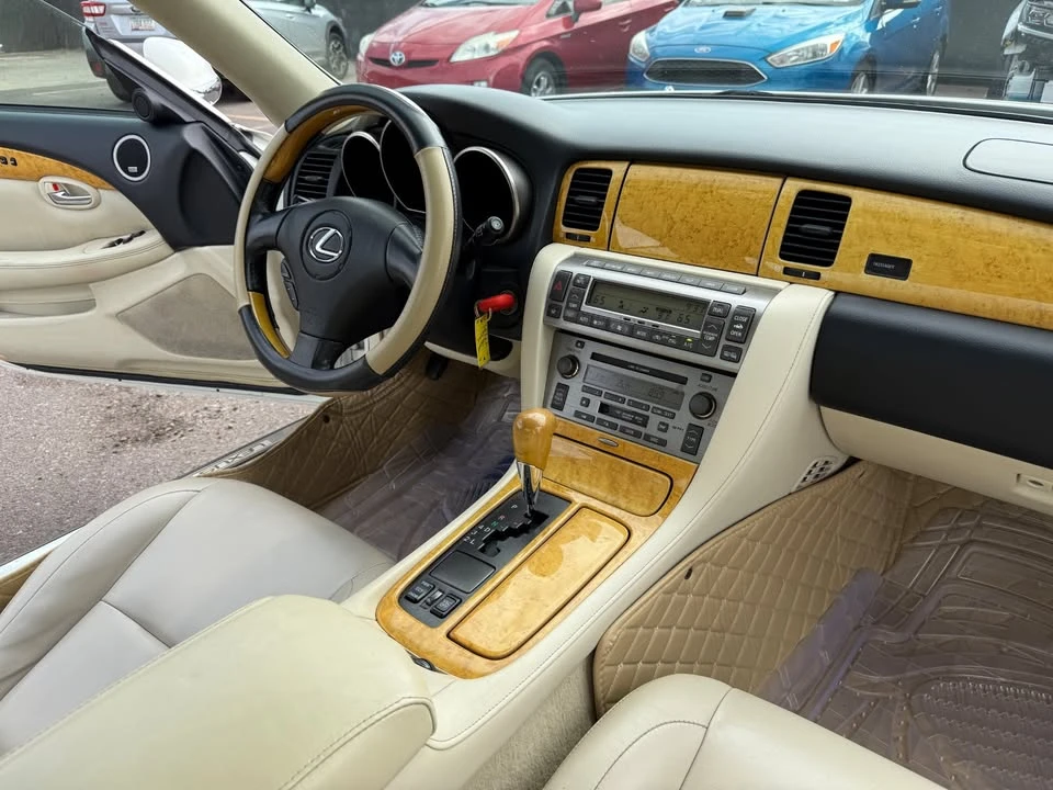 2005 Lexus SC430 - Image 19 of 20