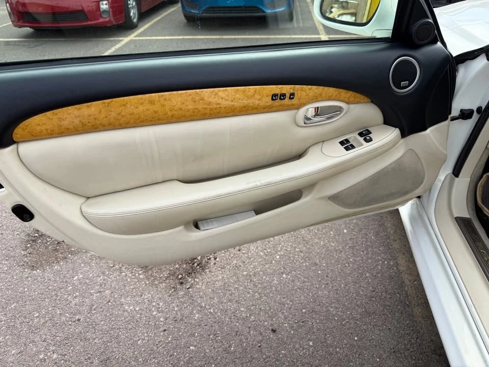 2005 Lexus SC430 - Image 12 of 20