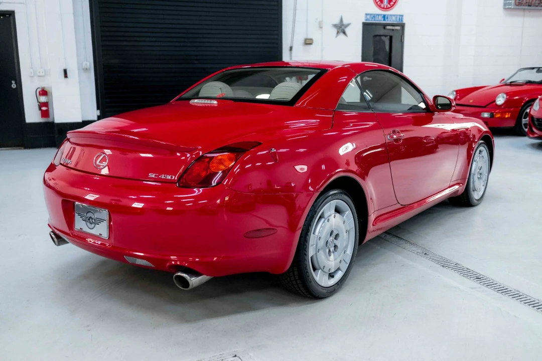 2005 Lexus SC430 - Image 14 of 21
