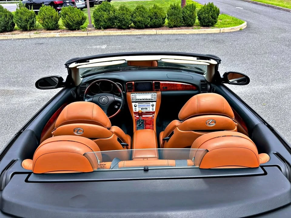 2005 Lexus SC430 - Image 14 of 20