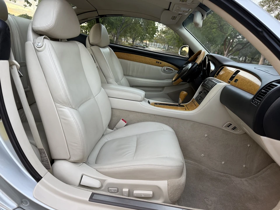 2005 Lexus SC430 - Image 29 of 31