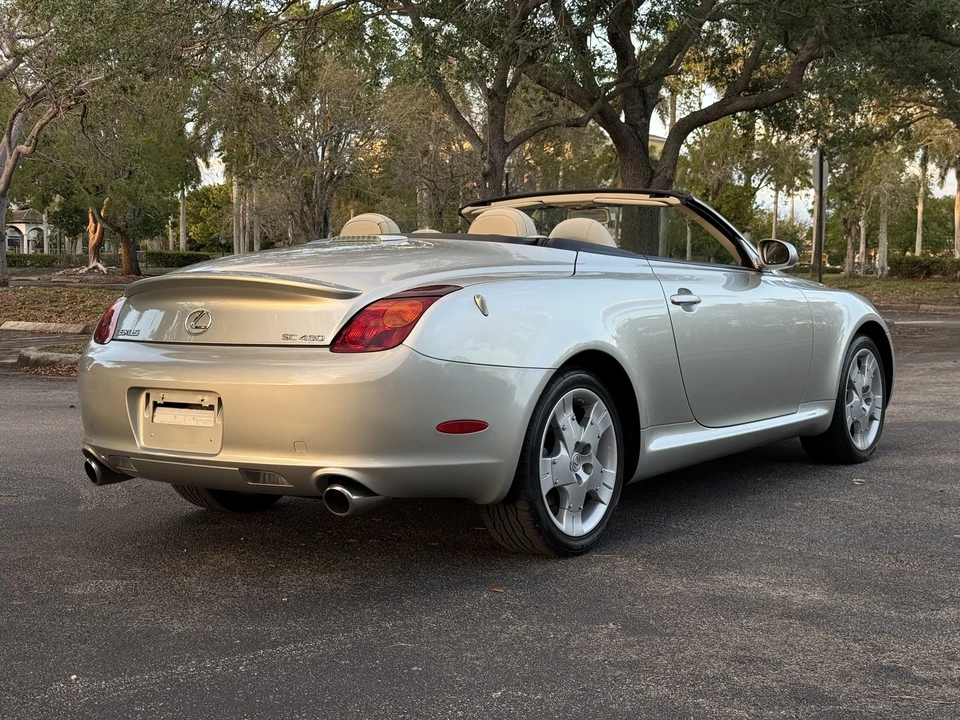 2005 Lexus SC430 - Image 9 of 31