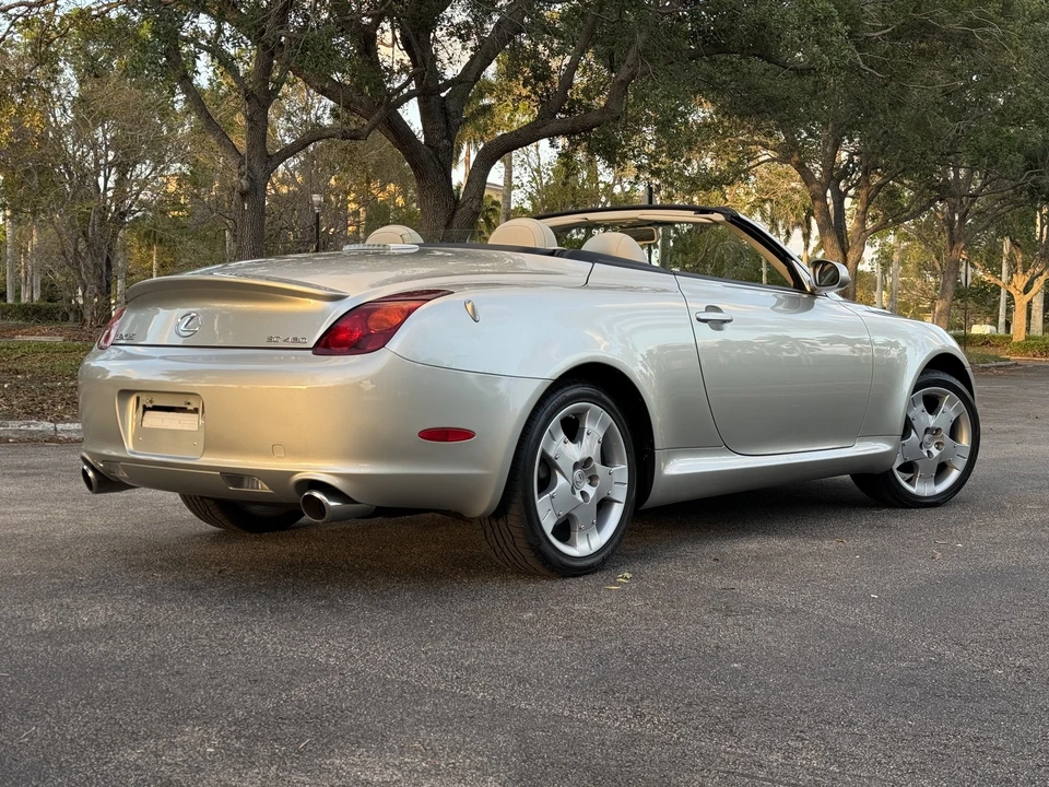 2005 Lexus SC430 - Image 2 of 31