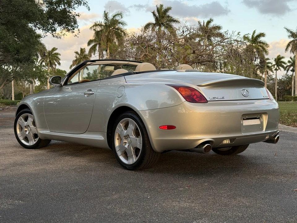 2005 Lexus SC430 - Image 4 of 31
