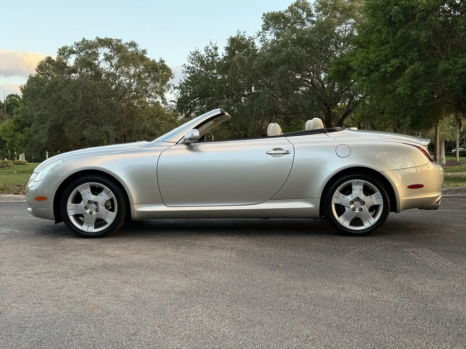 2005 Lexus SC430 - Image 6 of 31