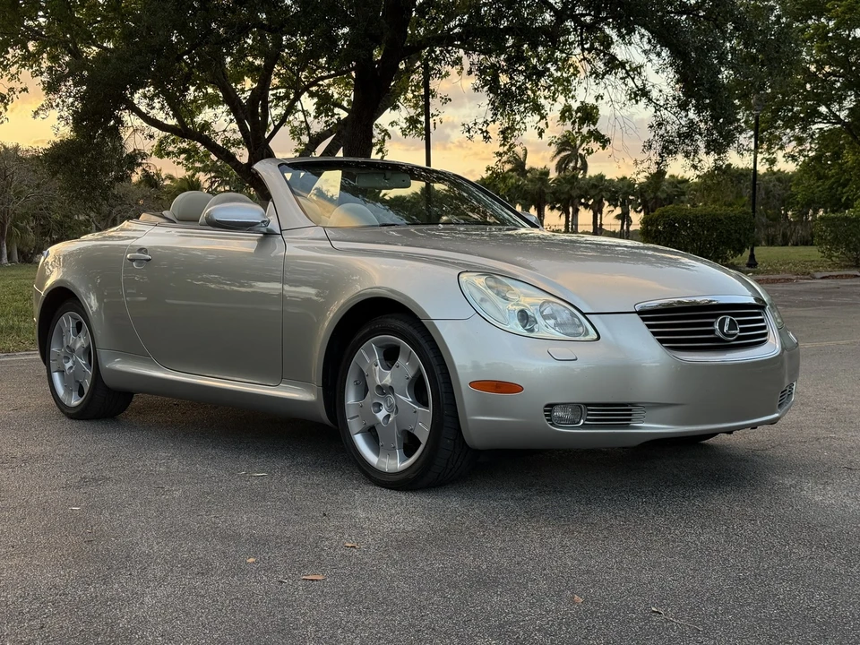 2005 Lexus SC430 - Image 11 of 31