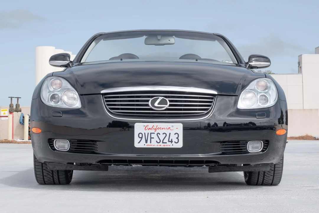 2005 Lexus SC430 - Image 2 of 31