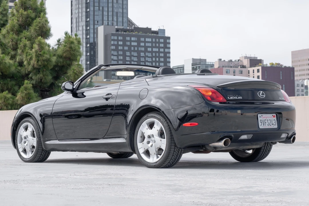 2005 Lexus SC430 - Image 4 of 31