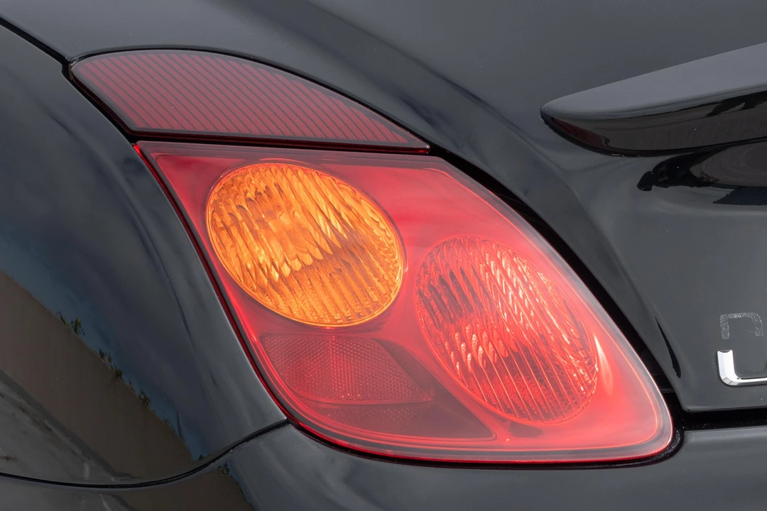 2005 Lexus SC430 - Image 21 of 31