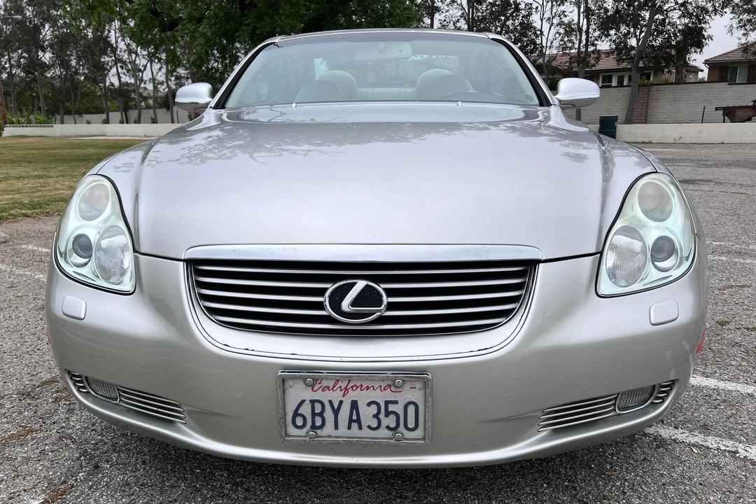 2005 Lexus SC430 - Image 2 of 31