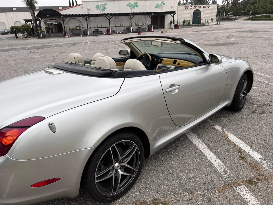 2005 Lexus SC430 - Image 30 of 31