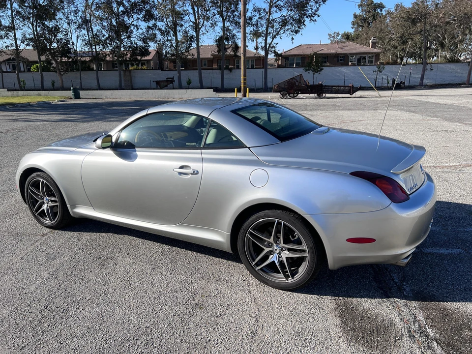 2005 Lexus SC430 - Image 18 of 31