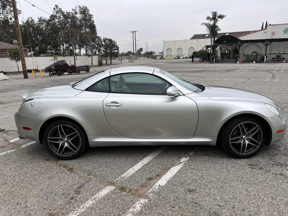 2005 Lexus SC430 - Image 22 of 31