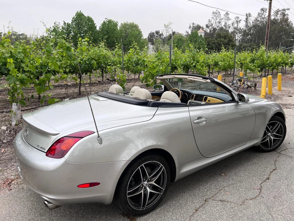 2005 Lexus SC430 - Image 11 of 31
