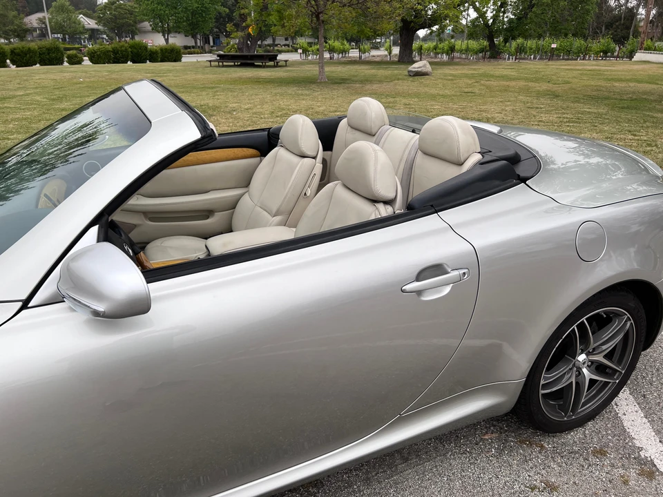 2005 Lexus SC430 - Image 26 of 31