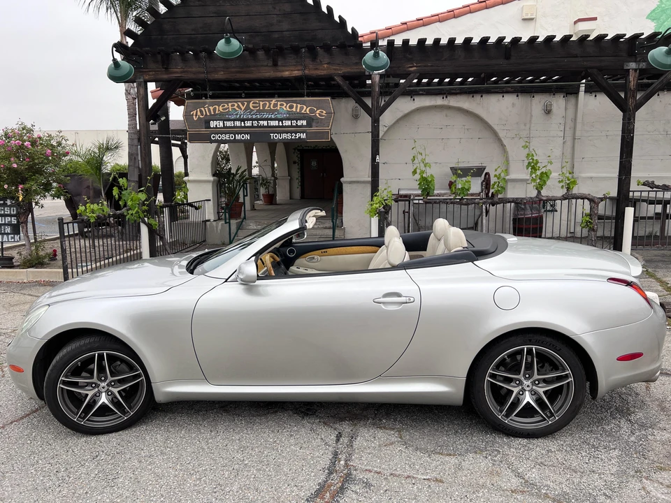 2005 Lexus SC430 - Image 6 of 31