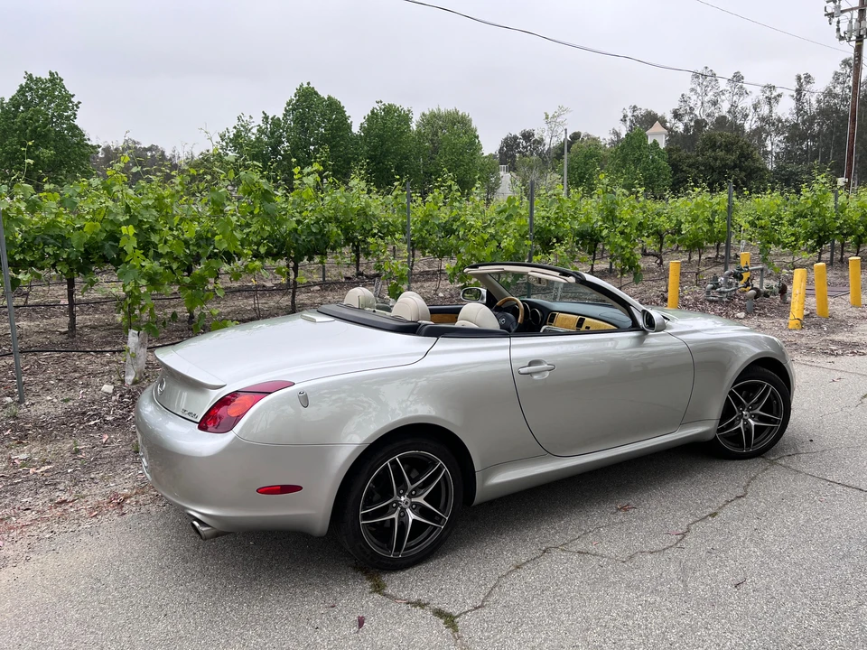 2005 Lexus SC430 - Image 12 of 31