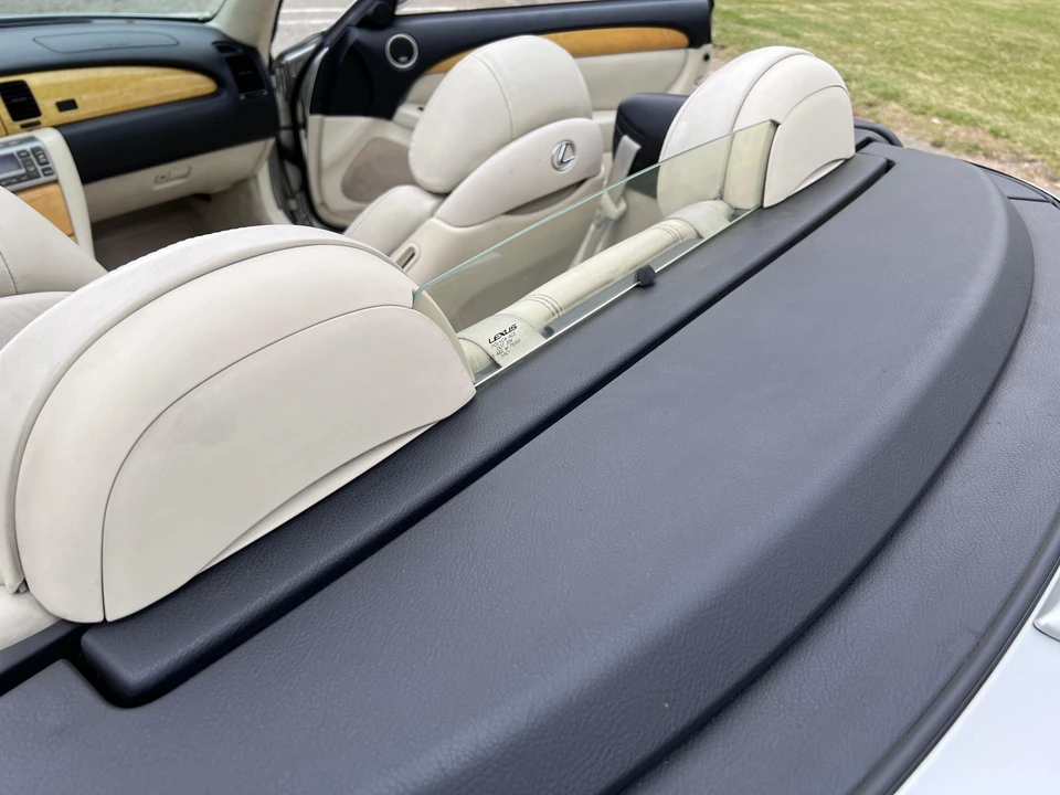 2005 Lexus SC430 - Image 28 of 31